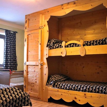 Chevres A Cheval - Apartment Aosta Luaran gambar