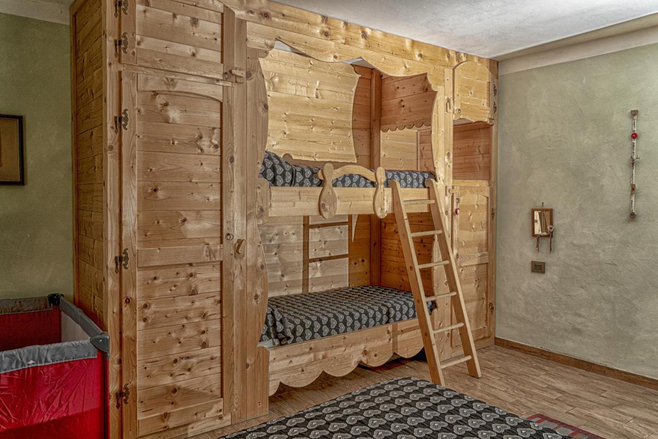Chevres A Cheval - Apartment Aosta Luaran gambar